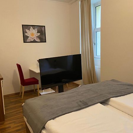 Grand Central Station Apartments I Contactless Check-In Відень Екстер'єр фото