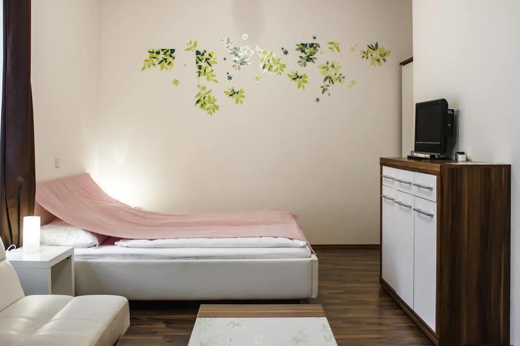Grand Central Station Apartments I Contactless Check-In Відень Екстер'єр фото