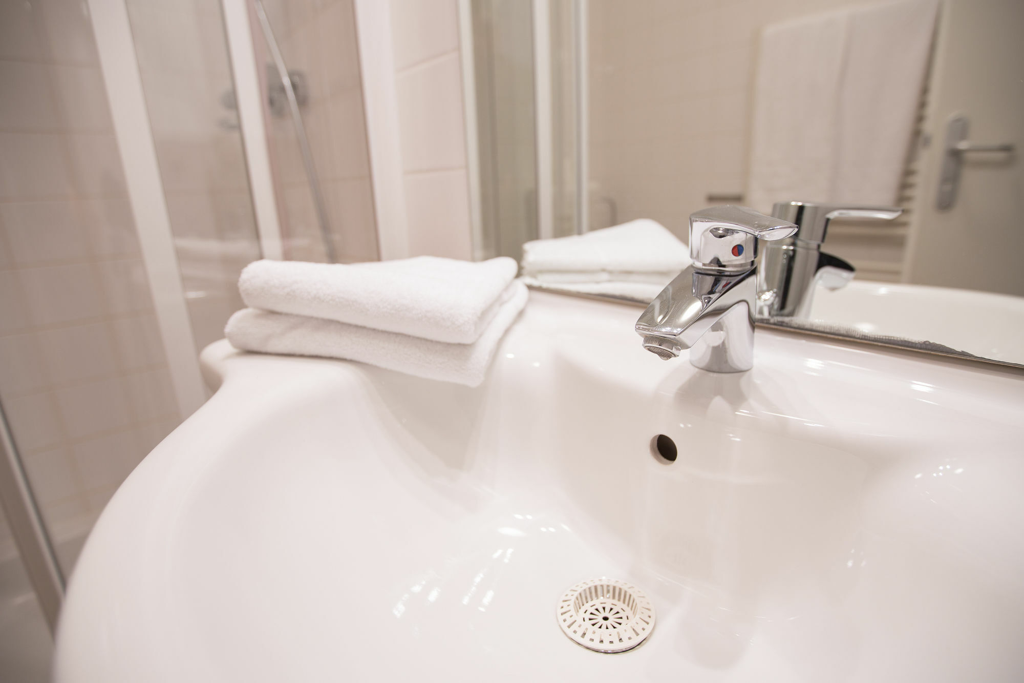 Grand Central Station Apartments I Contactless Check-In Відень Екстер'єр фото